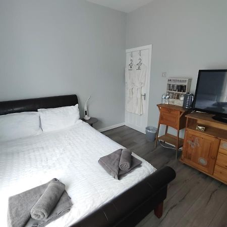 Double Room Close To Efc Lfc Liverpool City Centre Bagian luar foto